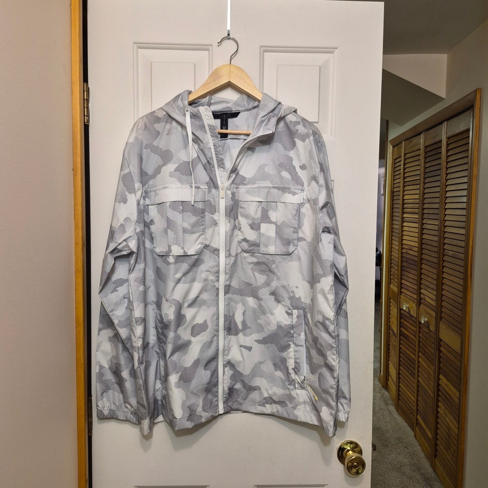 All In Motion Mens XL Windbreaker Jacket White Gray Camo Hooded Full Zip Active